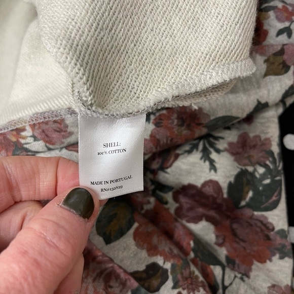 LOVERS + Friends Floral Crop Top French Terry Button Up V Neck - Picture 10 of 11